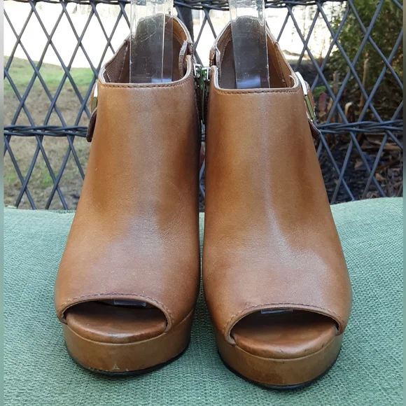 Enzo Angiolini Easebastjan Brown Leather Peep Toe Platform Heel. - Picture 12 of 16